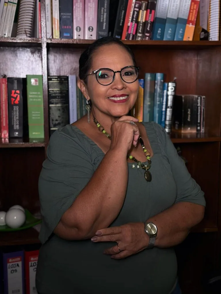 Profissional da SM em retrato no escritório